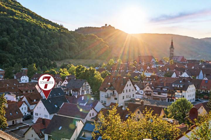 Ganze Ferienwohnung, 7Schwaben - 7Schwaben - Jackli (Rollstuhlgerechtes Studiozimmer, 27 qm für 3 Personen (2 Erw.) in Bad Urach, Albsteig Etappe 9