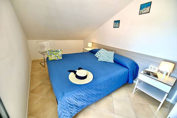 Zentral gelegen mit spektakulärer Aussicht gelegen in Spiaggia libera Amalfi (Amalfi), Amalfi