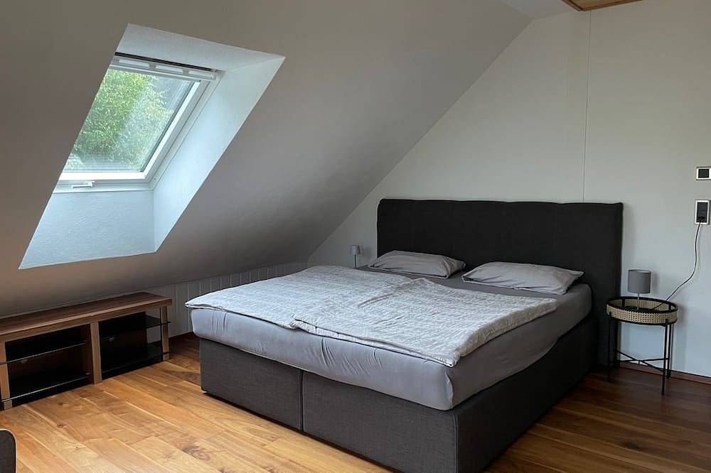 Ganze Wohnung, Ferienwohnung Waldesrand in Frankenberg (Eder), Waldecker Land