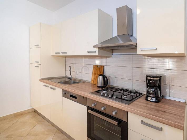 Ferienhaus für 8 Personen, mit Balkon und Terrasse sowie Garten und Pool in Općina Stankovci - 3