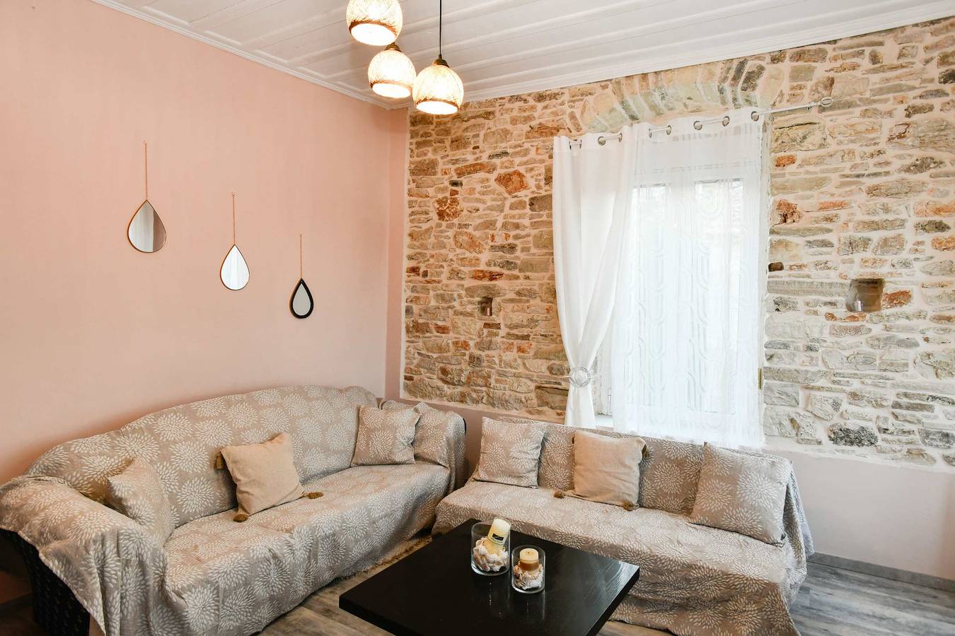 Geheel appartement, Vakantieappartement voor 6 personen met balkon/terras in Samos