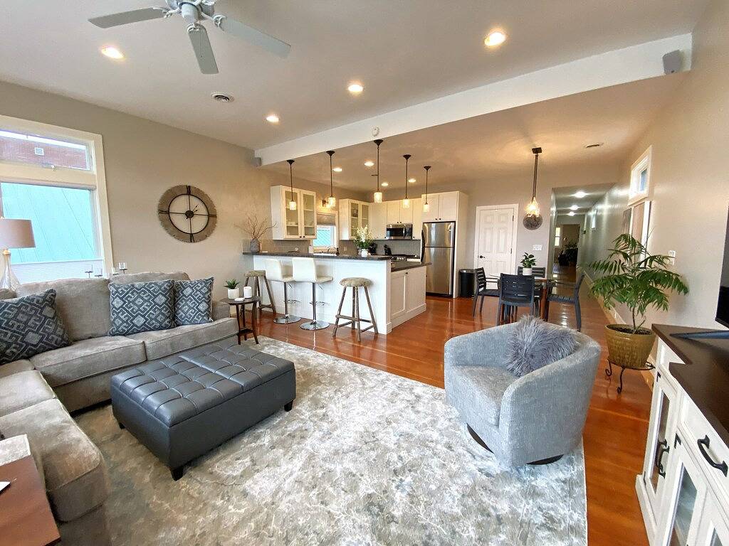 Ganze Wohnung, St. Ignace Loft - Innenstadt von St. Ignace in St. Ignace, Mackinac County