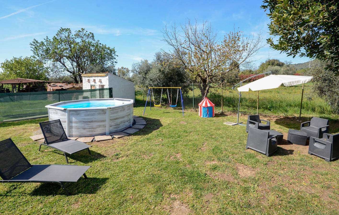 Gemütliche Wohnung mit Parkplatz, Garten & WiFi in der Nähe von Suvereto in Suvereto, Etruskische Küste