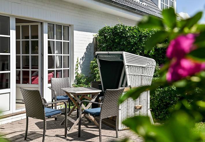 Ferienwohnung für 4 Personen, mit Terrasse und Garten in Morsum