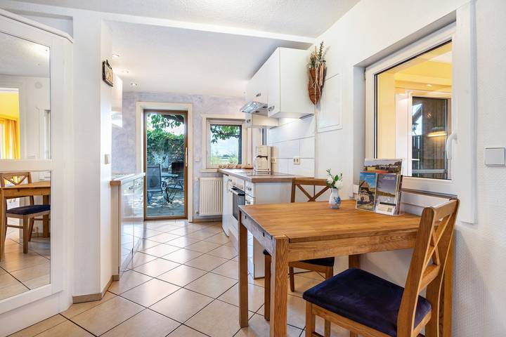 Holiday Home 'Ferienhaus Kornblume' with Private Terrace, Private Garden and Wi-Fi in Oberuckersee, Uckermark region