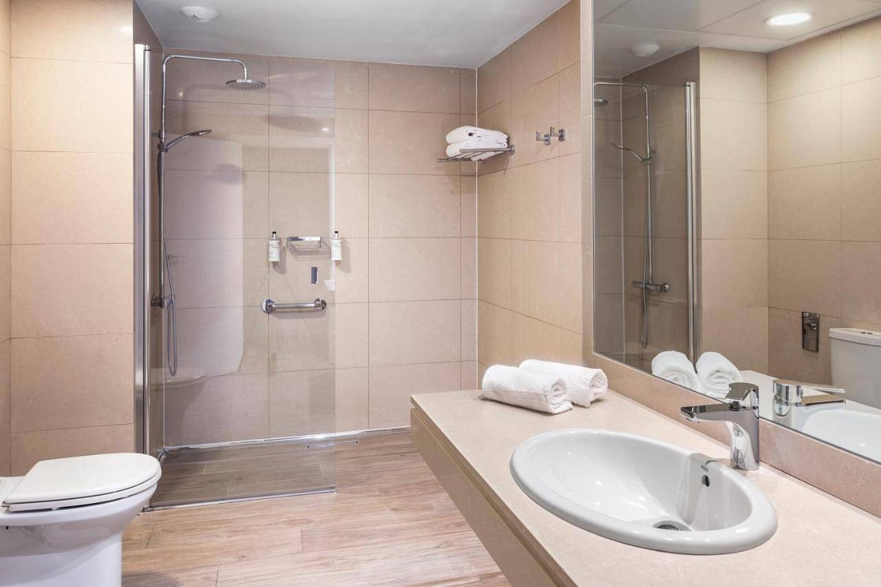 B&B Hotel Logroño Las Cañas in Viana, La Rioja Province