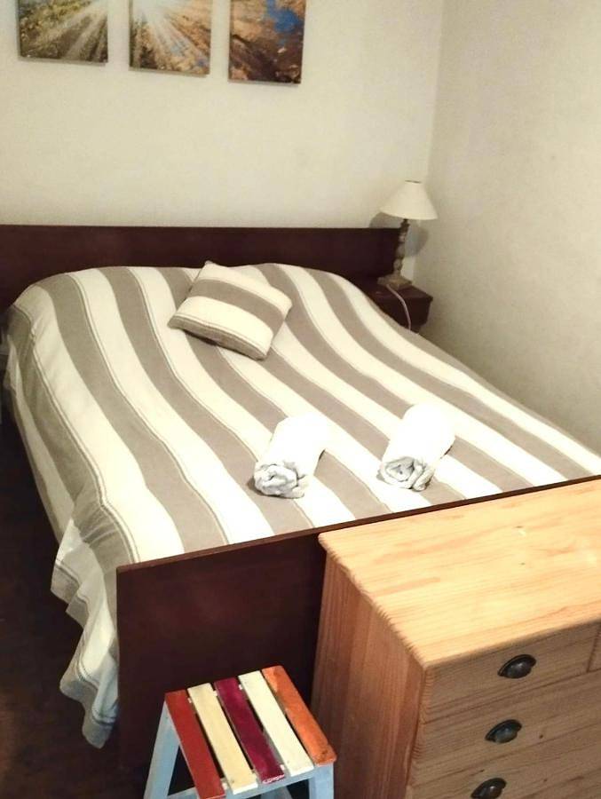 Location de vacances pour 3 personnes, avec jardin ainsi que terrasse et vue à Eyzerac - 2