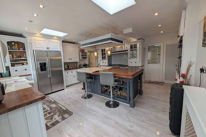 Holiday rental for 9 people, with pets in Walsall