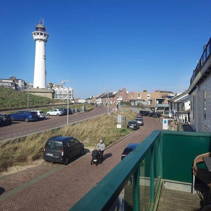 Bungalow voor 2 personen, with Balkon and Terras as well as Uitzicht in Egmond aan Zee