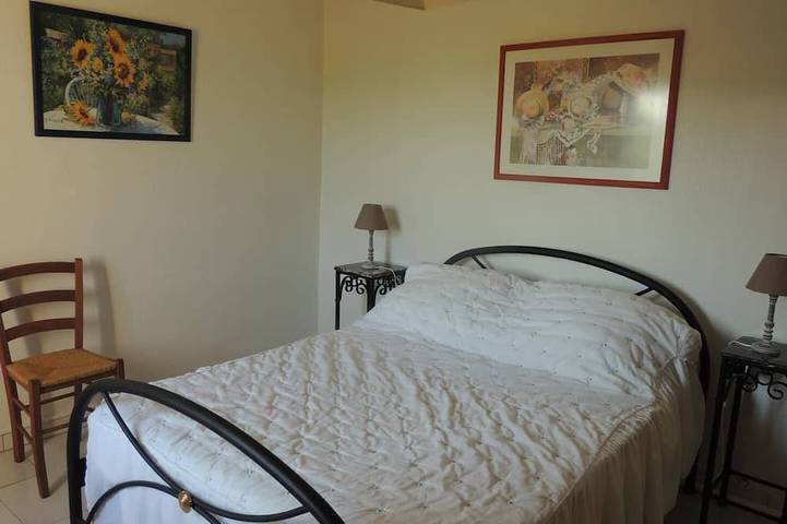 Location de vacances pour 4 personnes, avec jardin à Pierrefeu-du-Var - 3