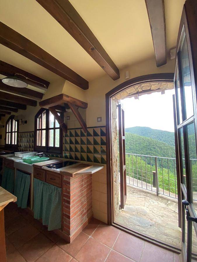 Maison de campagne pour 2 personnes, avec jardin ainsi que vue et bassin pour enfant à Ripoll - 4