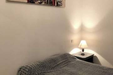 Appartement De Vacances pour 2 Personnes dans Laval, Mayenne, Photo 1