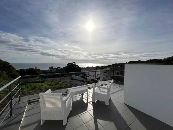 Location de vacances pour 8 personnes, avec terrasse à Angra do Heroísmo - 2