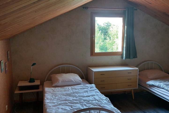 Villa avec piscine privée, vue superbe in Saint-Julien-du-Gua, Parc naturel régional des Monts d'Ardèche
