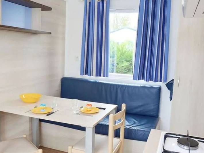 Mobil home pour 4 personnes, avec terrasse et piscine à Luçon - 2