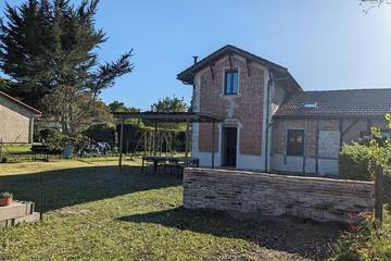 Gîte pour 8 personnes, avec jardin, animaux acceptés à Pontenx-les-Forges