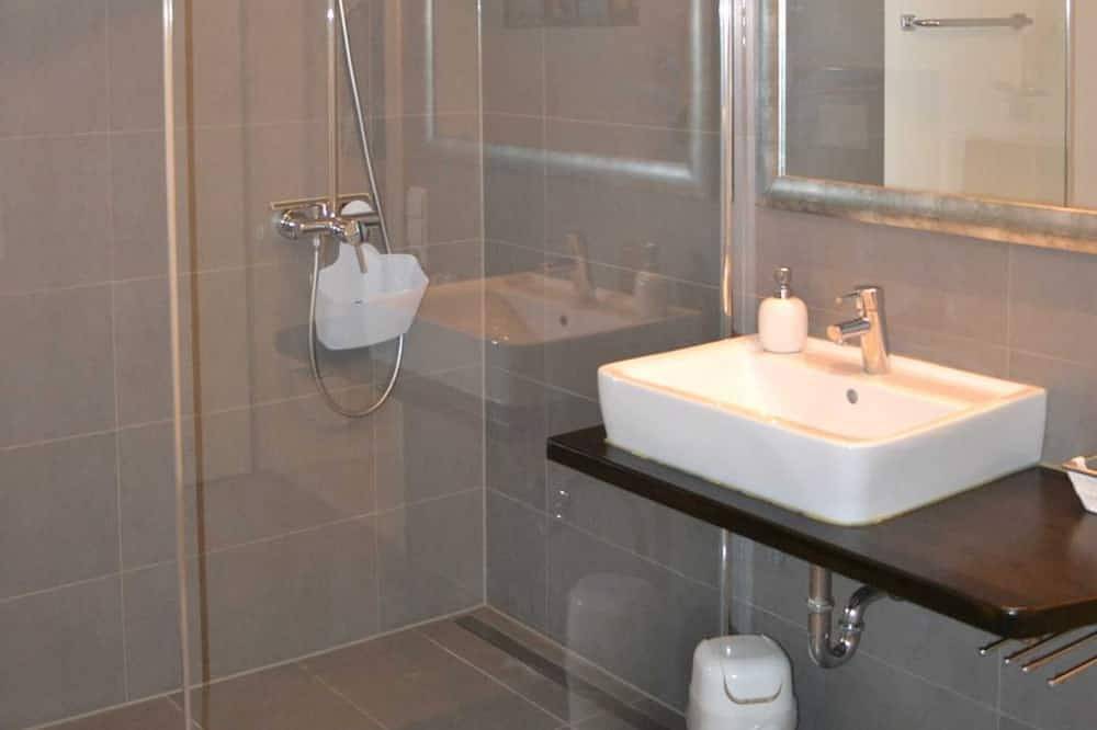 Ganze Wohnung, 2-Raum-Ferienwohnung Koch Nr. 1, Dusche/Wc, 60 qm, Eg - Haus Koch in Bermatingen, Region Bodensee-Oberschwaben