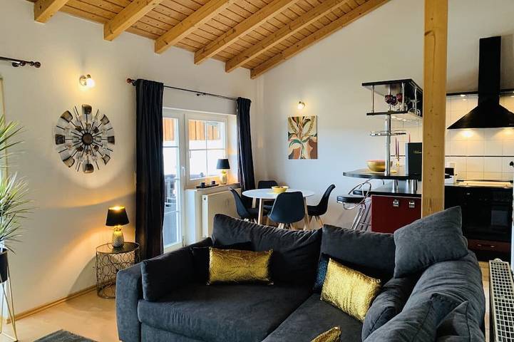 Ferienwohnung für 4 Personen, mit Balkon in Schleusingen