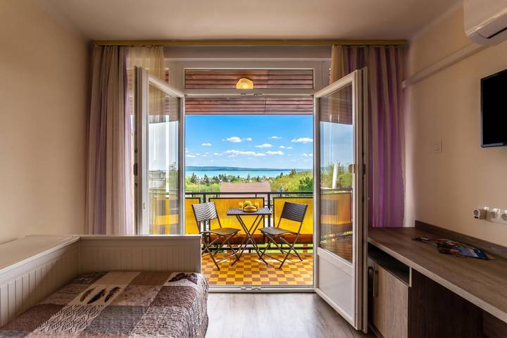 Ferienhaus für 5 Personen, mit Balkon und Terrasse sowie Seeblick in Ungarn - 4