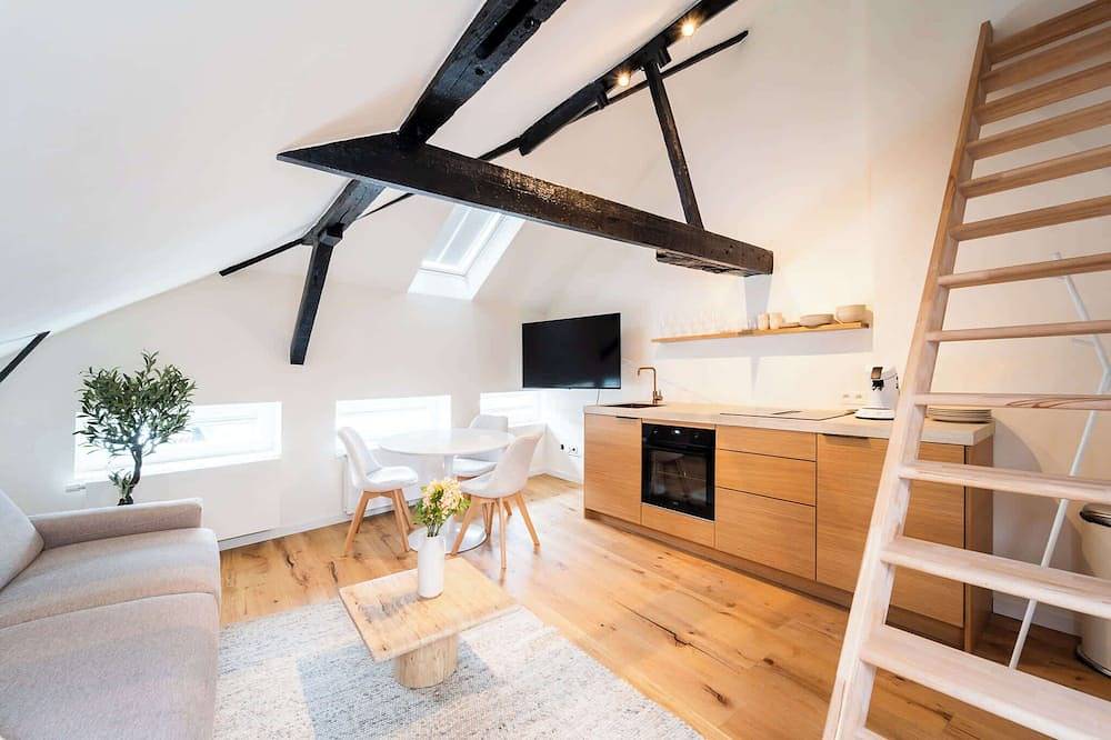 Ganze Wohnung, Chic Duplex Steps from Grote Markt in Antwerpen, Antwerpen und Umgebung