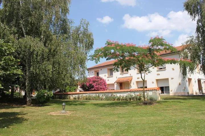 Casa de huéspuedes para 2 personas, con vistas además de jardín y piscina - 1