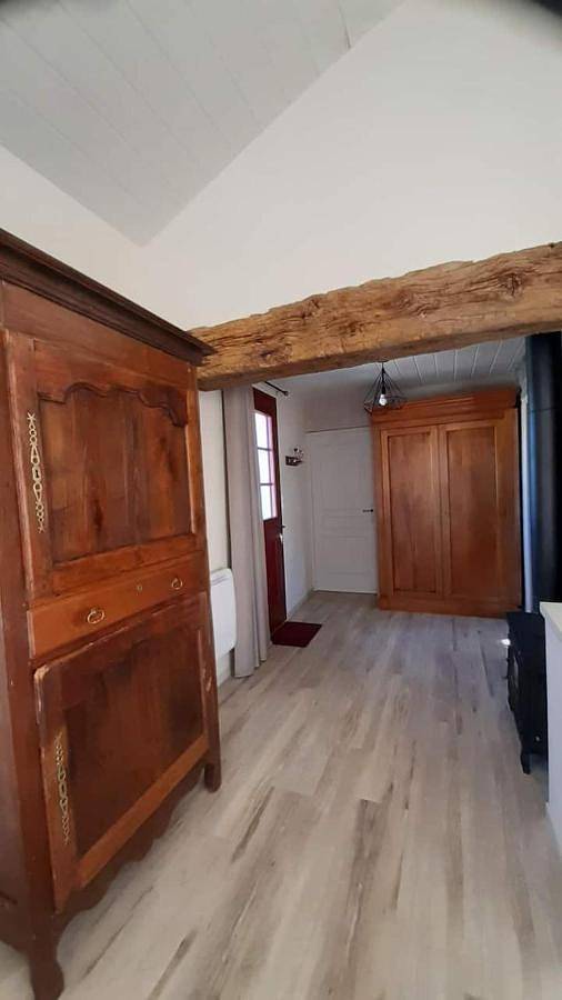Location de vacances pour 4 personnes, avec vue ainsi que terrasse et jardin à Aizenay - 3