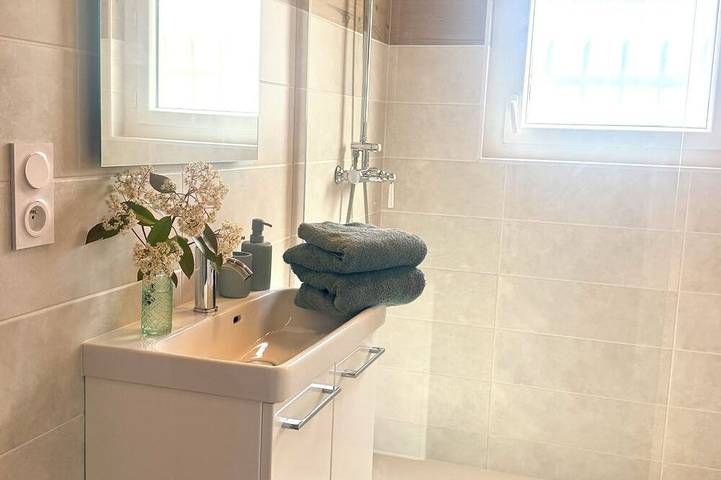 Gîte pour 4 personnes, avec Jardin à Loriol-sur-Drôme - 4