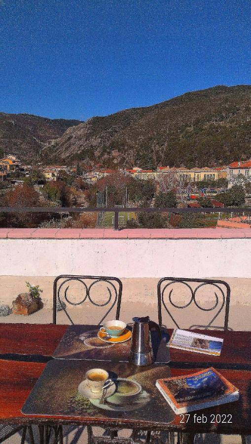 Gîte pour 5 personnes, avec vue et terrasse, animaux acceptés à Cisano sul Neva - 3