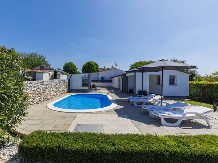 Ferienhaus für 6 Personen, mit Garten und Terrasse in Sveti Petar u Šumi