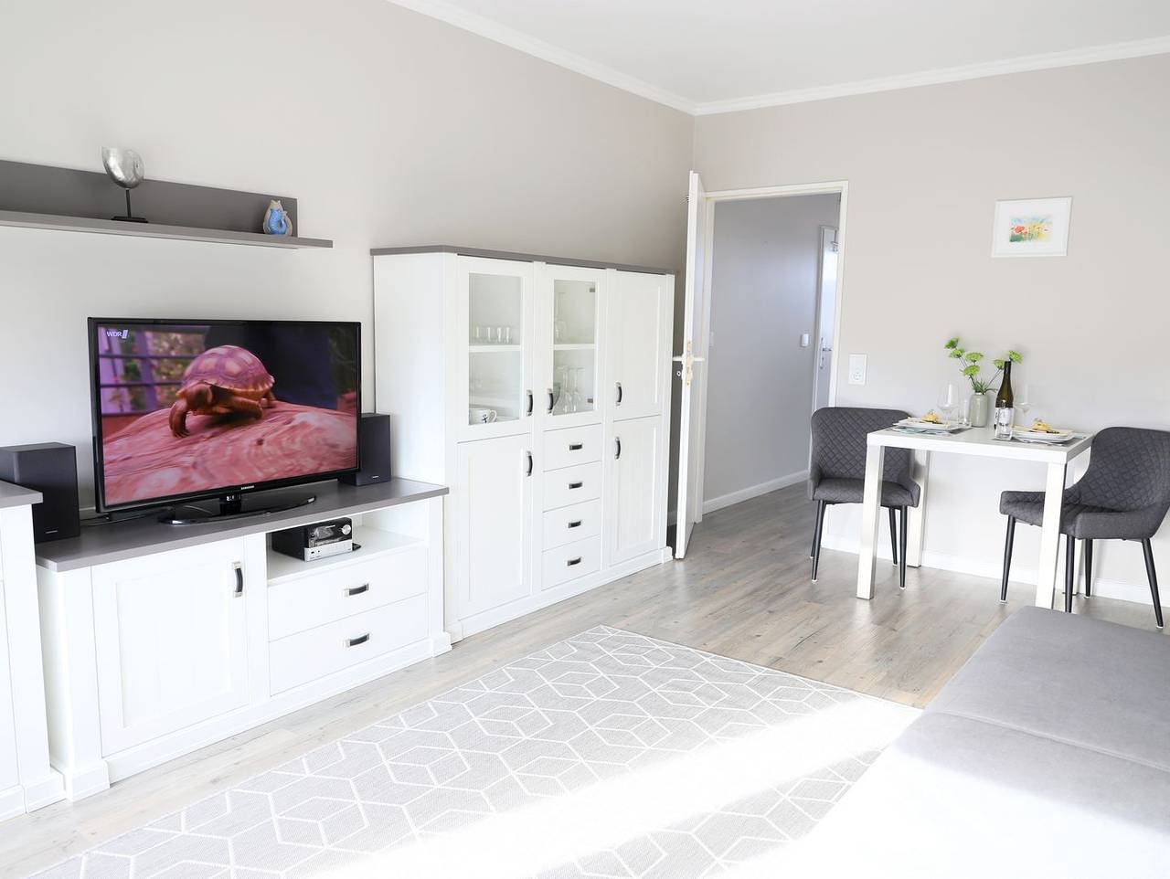 Ganze Wohnung, Moderne 1-Zi.-Ferienwohnung in Westerland mit Südbalkon und Stellplatz in Westerland, Sylt (Gemeinde)