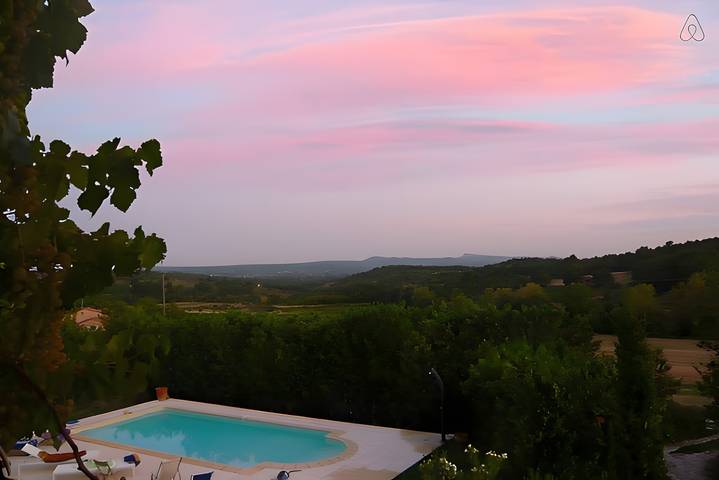 Maison de vacances pour 10 personnes, avec jardin, adapté aux familles en Ardèche