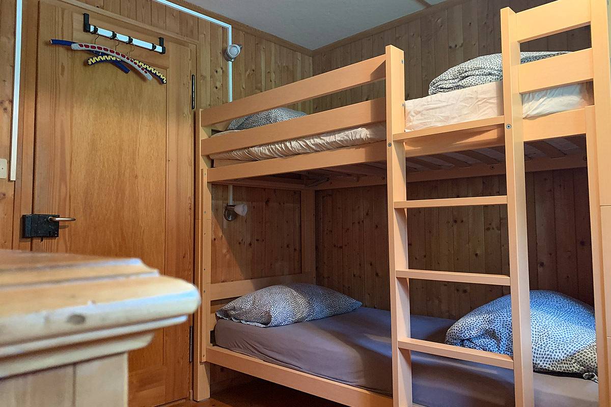 Ganze Ferienwohnung, Diegastgeberei.ch - Revier Silberdistel im Schwettiberg Nr. 189 - Chalet Silberdistel im Schwettiberg in Glarus Süd, Kanton Glarus