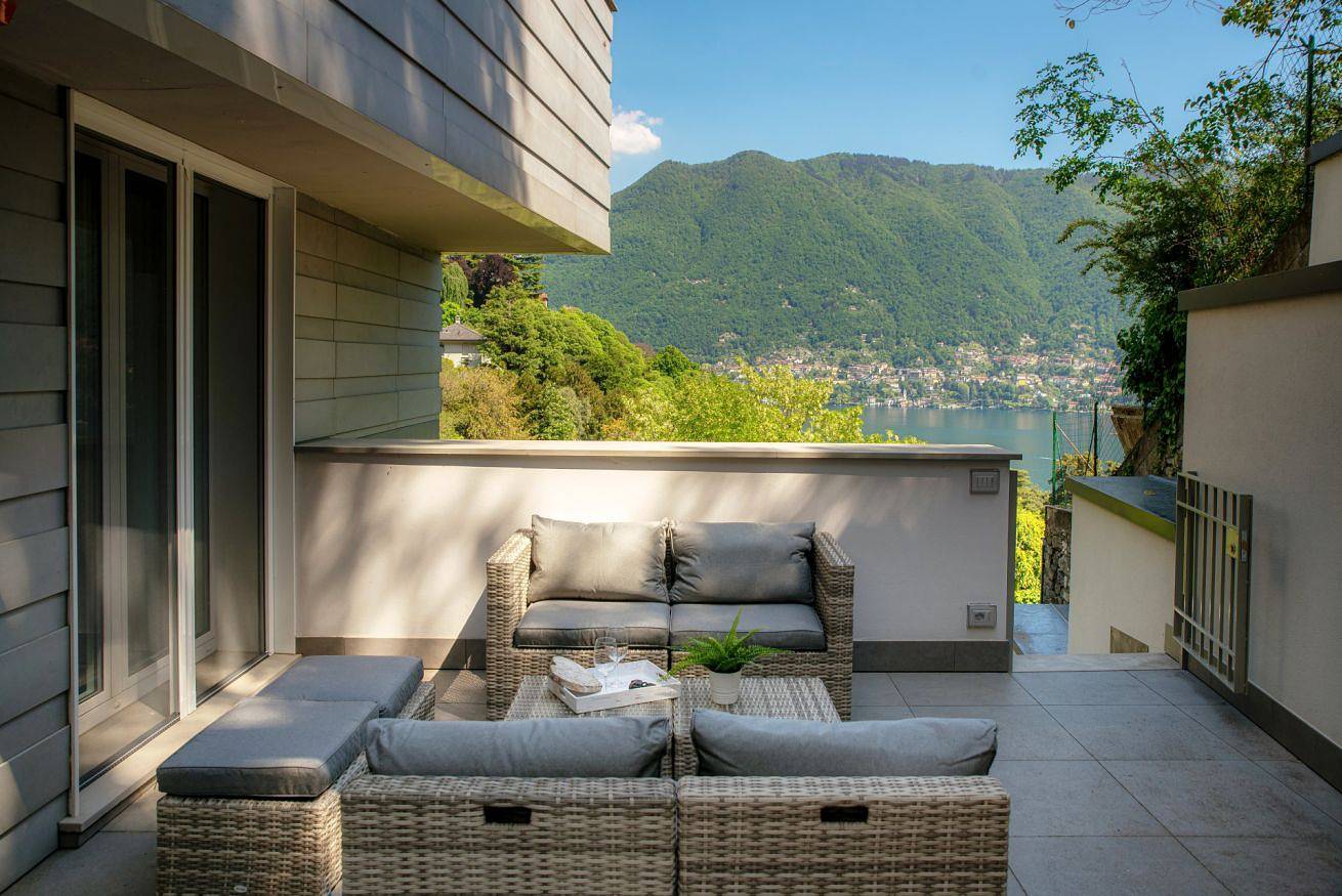 Ganze Wohnung, Ferienwohnung für 5 Personen mit Balkon/Terrasse in Cernobbio, Comer See