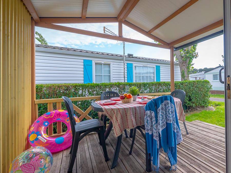 Camping maeva Club Les Dinosaures - Chalet 2 personen - Ch Cosy 1ch + Ankleide 2 pers. in Talmont-Saint-Hilaire, Vendée