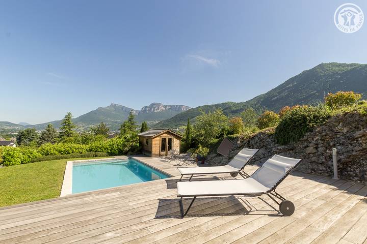 Gîte pour 4 personnes, avec piscine et terrasse dans Office De Tourisme Challes Les Eaux - 3