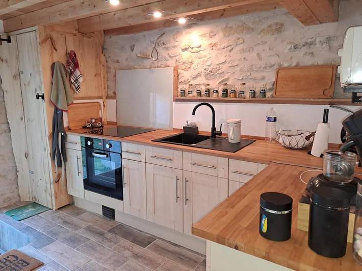 Gîte pour 7 personnes, avec terrasse et vue, animaux acceptés à Beaudéan - 3