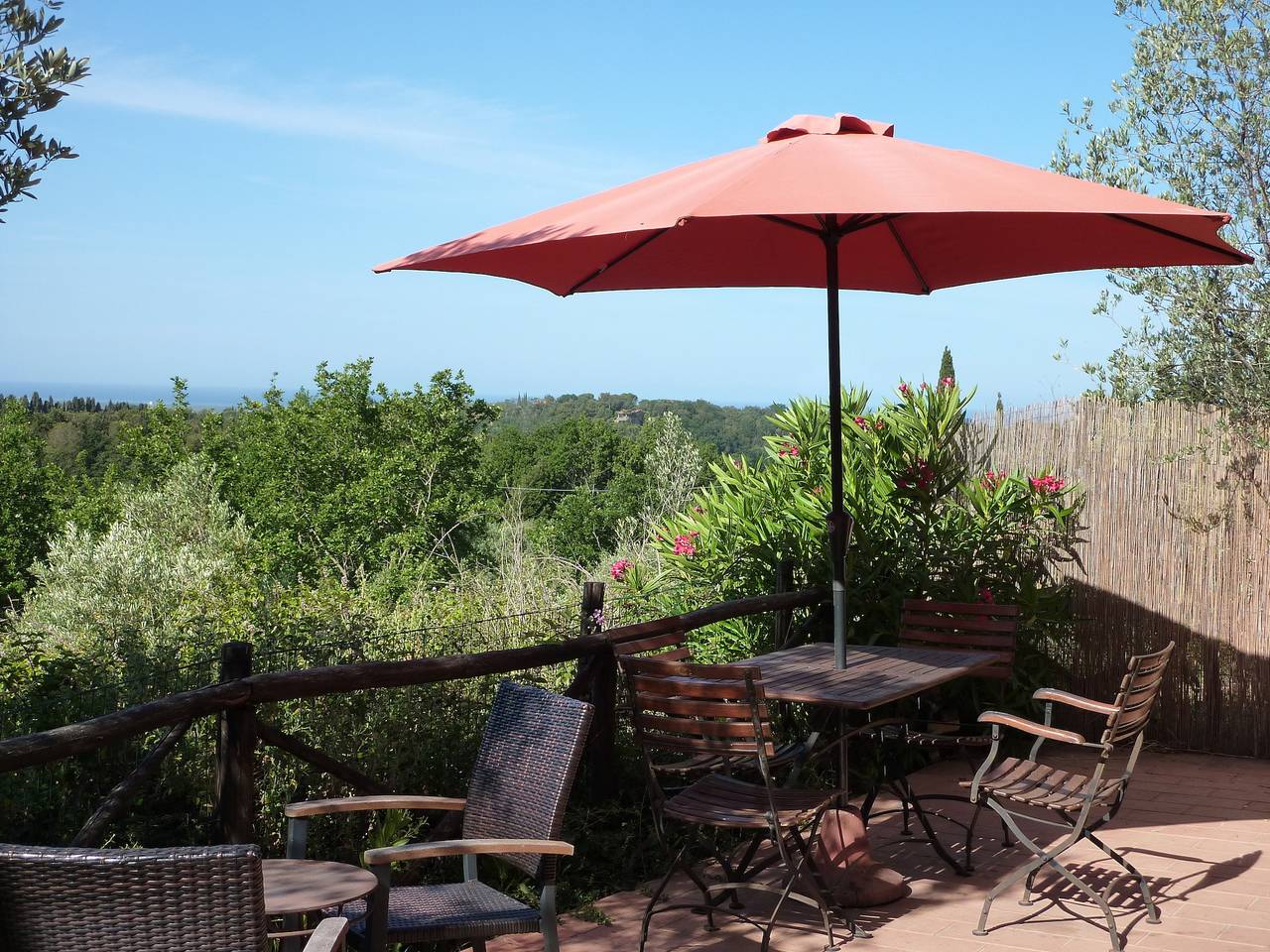 Casa vacanza per 4 persone con giardino in Guardistallo, Costa degli Etruschi