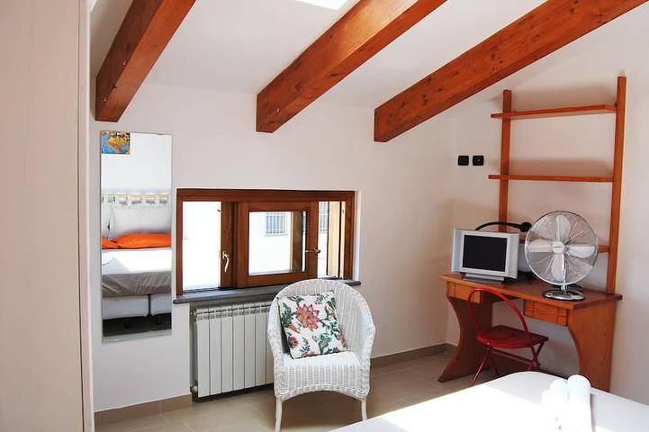 Ganze Wohnung, Bomerano Apartment 50 Meter vom Weg der Götter entfernt in Pianillo, Agerola