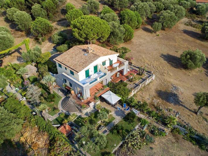 Casa vacanza per 7 persone, con giardino e panorama a Palinuro