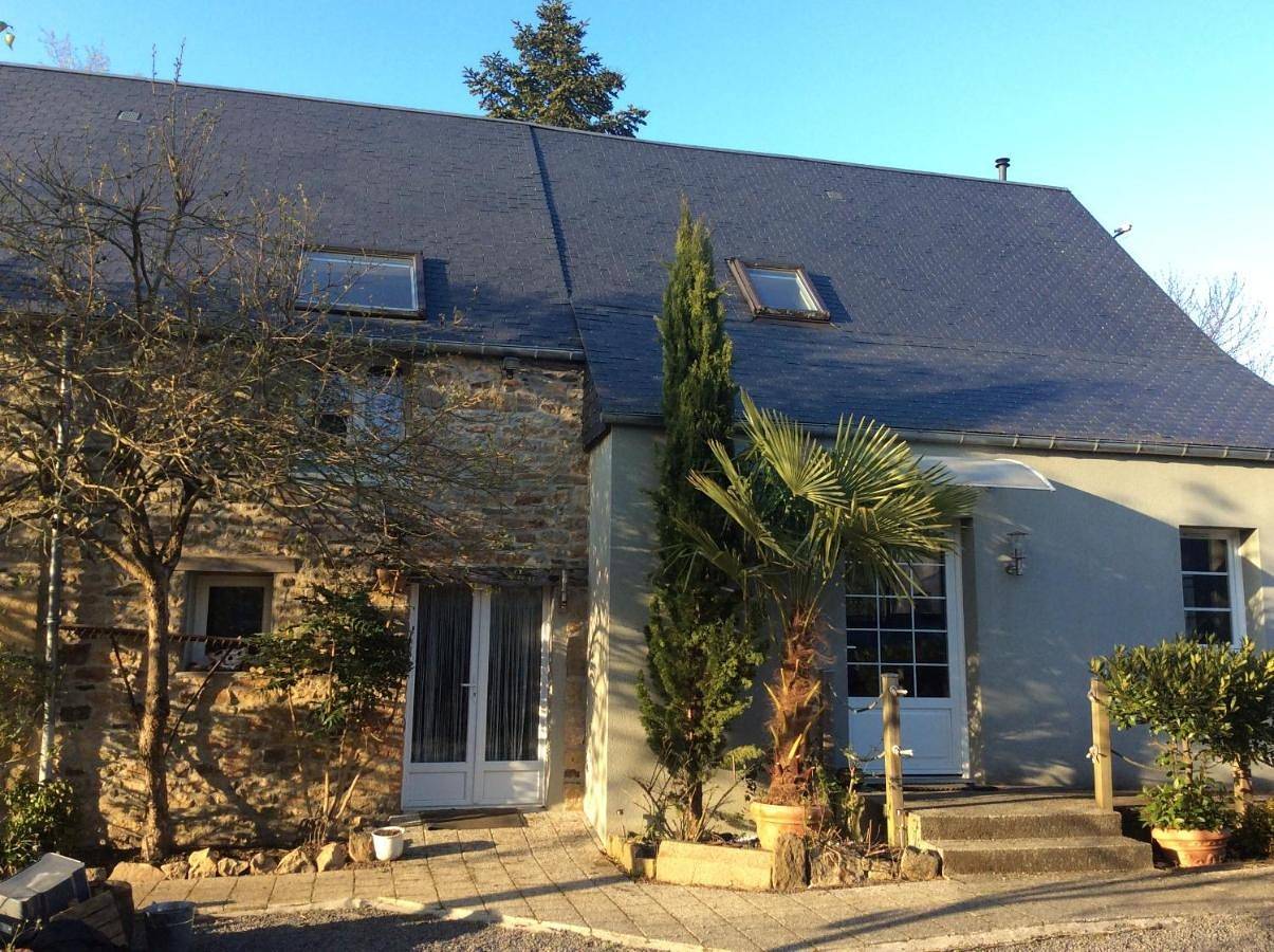 L Entre deux in Champcey, Côte de la Déroute