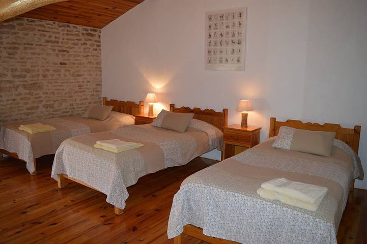 Location de vacances pour 5 personnes, avec piscine et jardin à Saint-Pierre-d'Amilly - 4