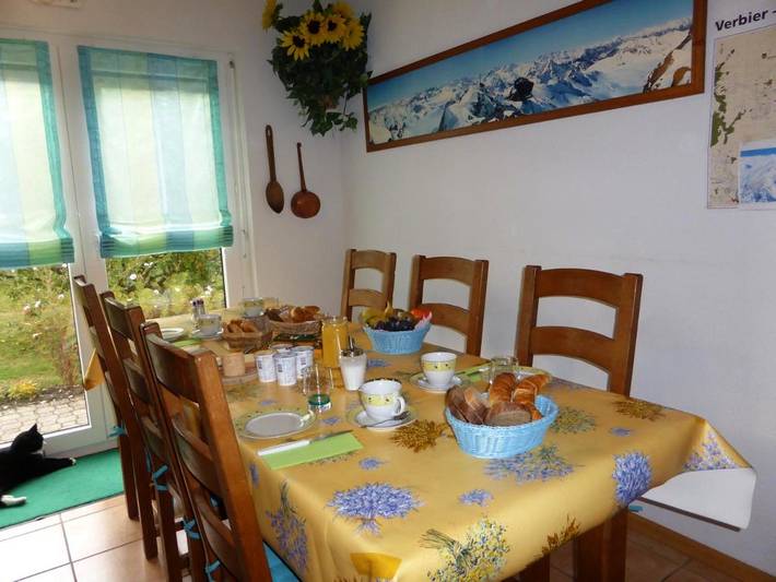 Chambre d’hôte pour 2 personnes, avec jacuzzi et jardin dans Entremont - 3
