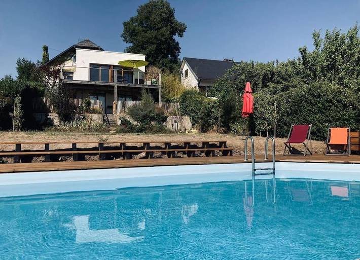 Ferienhaus für 6 Personen, mit Balkon und Terrasse sowie Garten und Pool in Chinon