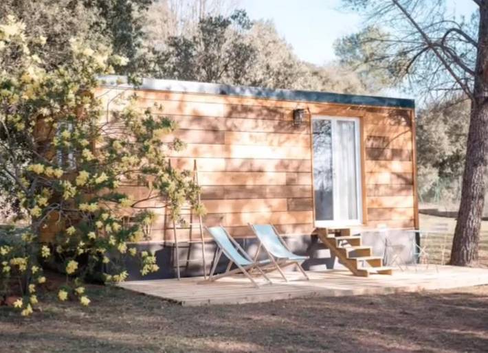 Tente pour 3 personnes, avec Terrasse ainsi que Jardin et Vue à Vidauban