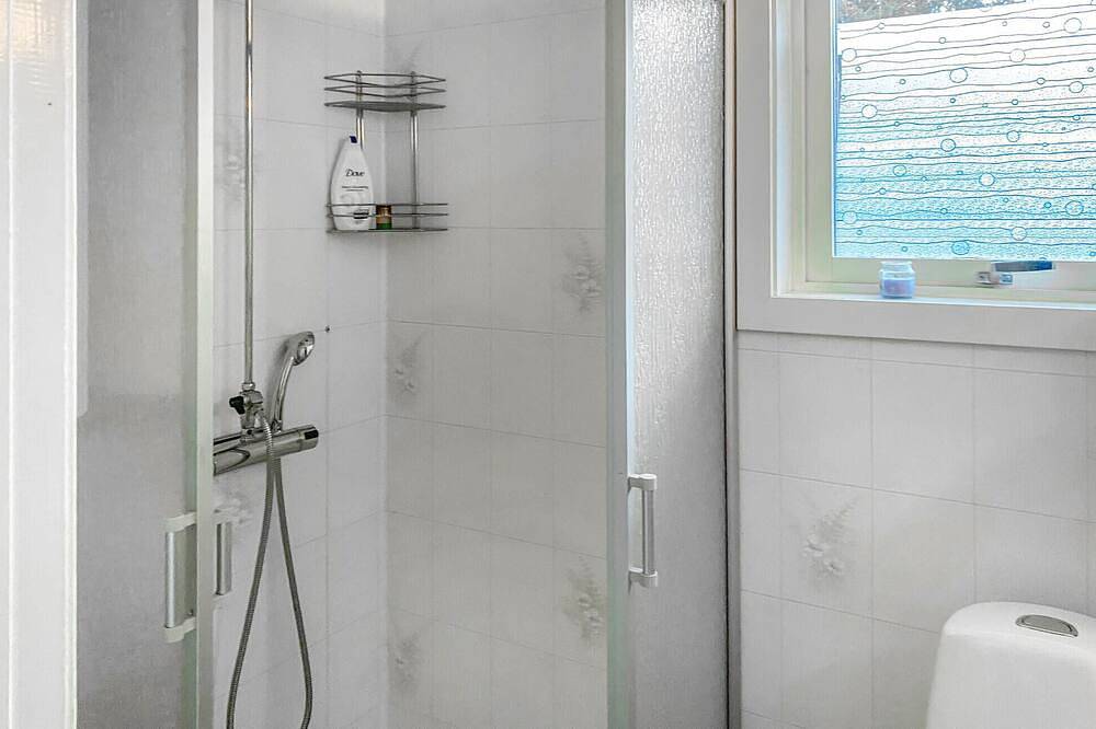 Tolles Haus mit 1 Schlafzimmer in. in Jönköping, Vättern