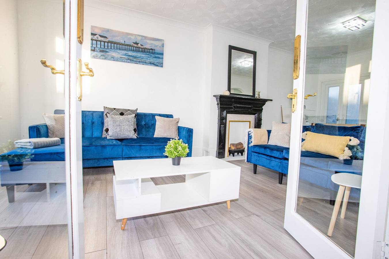 Sunny 3Br Home Near Portsmouth Park in Portsmouth, Südostengland