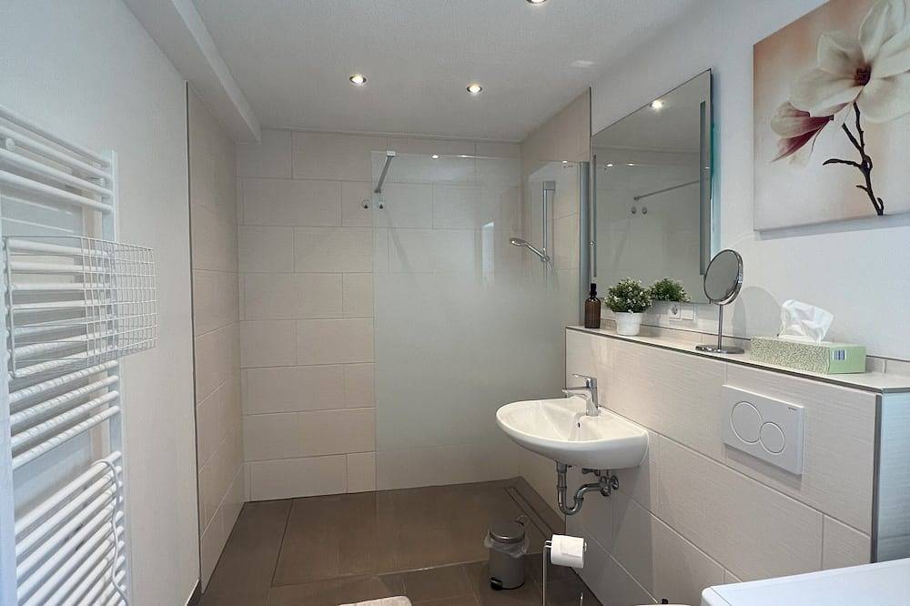 Ganze Wohnung, Schöne Altstadtwohnung mit Nähe zum Fischhofpark in Tirschenreuth, Ostbayern