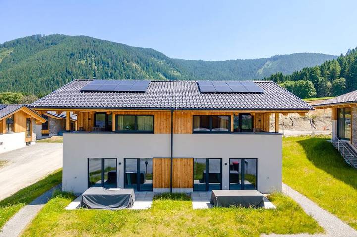 Ferienhaus für 12 Personen, mit Terrasse und Garten