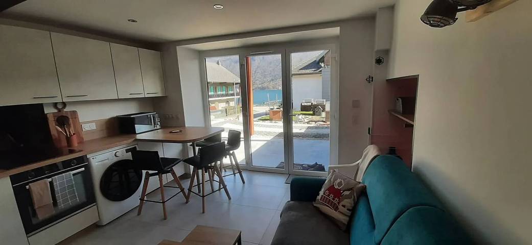 Appartement de vacances pour 4 personnes, avec vue sur le lac et terrasse