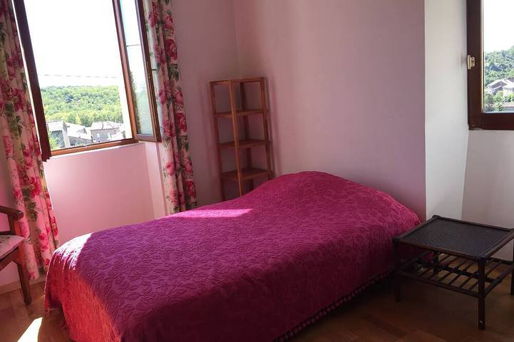 Location de vacances pour 6 personnes, avec balcon et jardin à Saint-Paul-le-Jeune - 2